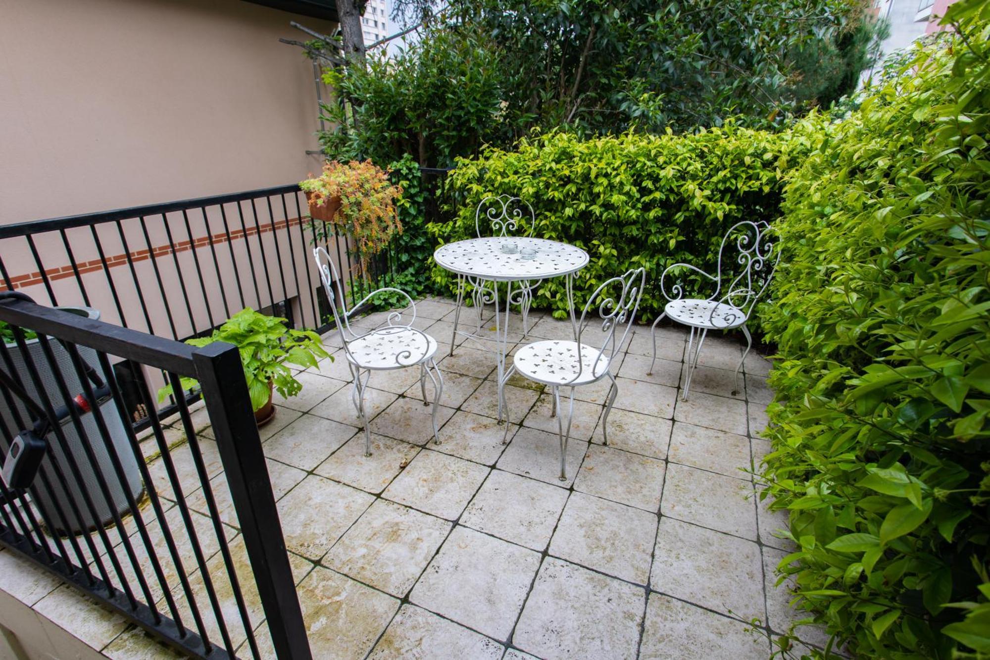 T2 Toulouse 40M2, Lit Queen Size, Climatisation, Quartier Sympa, Terrasse Exterior photo